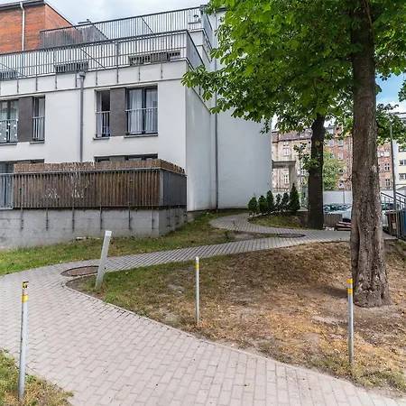 Teal Apartment- Wifi Parking 15 Min Od Rynku فروتسواف
